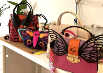 Czy torebka może pasować do paznokci?