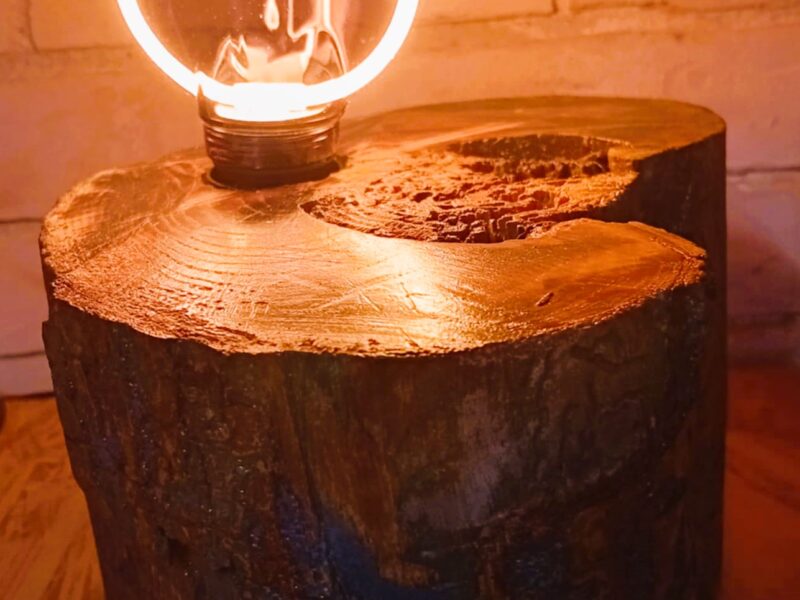 Oryginalne lampy ręcznie robione.