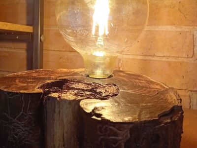 Oryginalne lampy ręcznie robione.